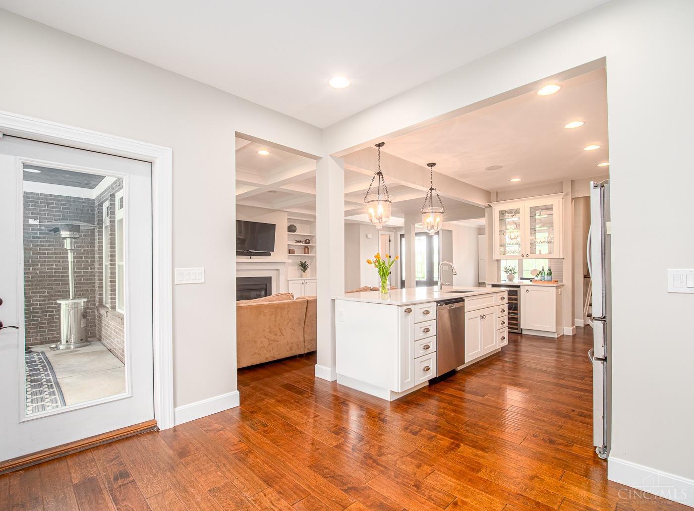 5393 Kings Ridge Way