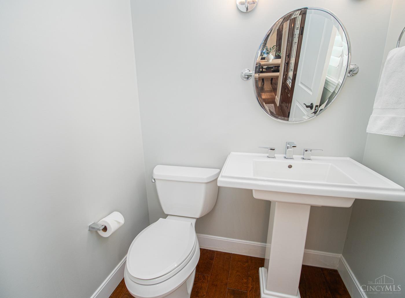 5393 Kings Ridge Way