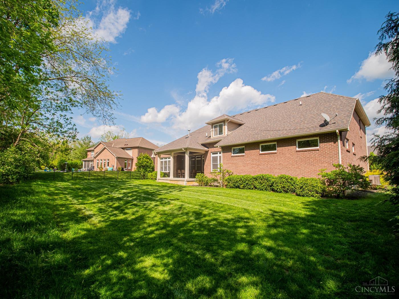 5393 Kings Ridge Way