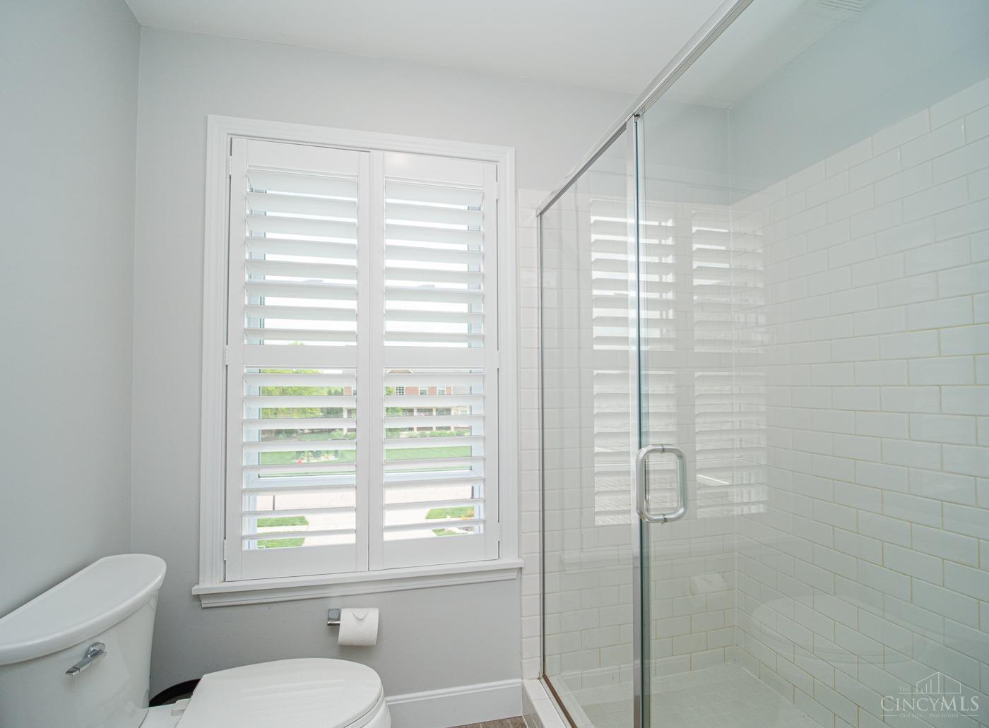 5393 Kings Ridge Way