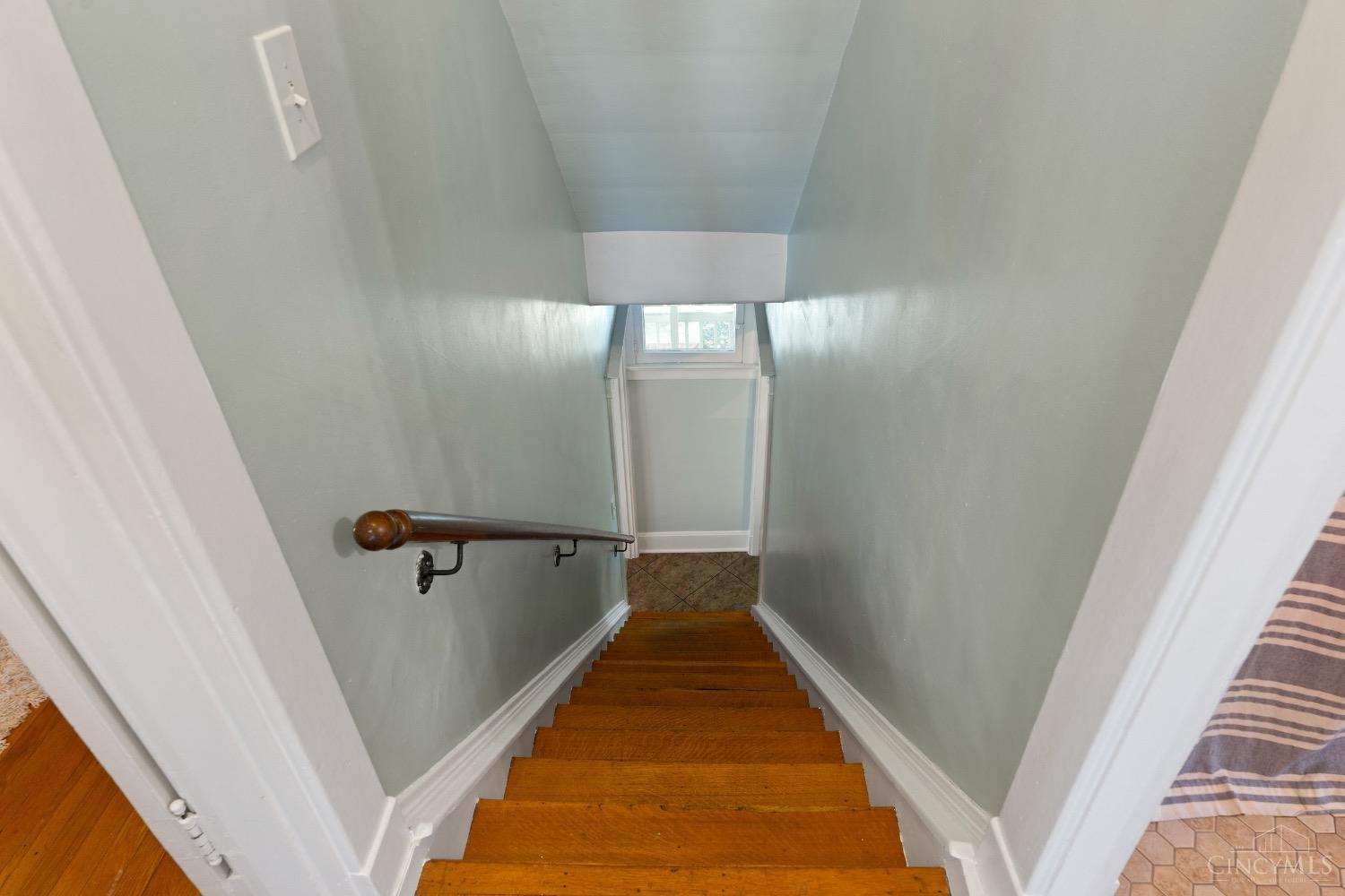 2635 Ida Avenue