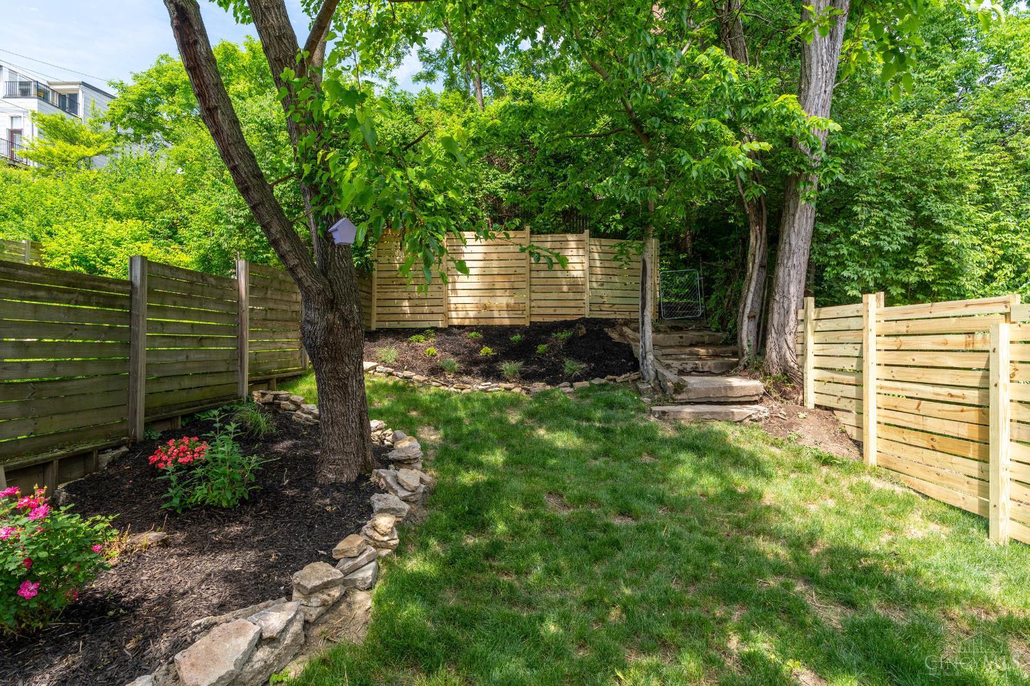 464 W Mcmicken Avenue