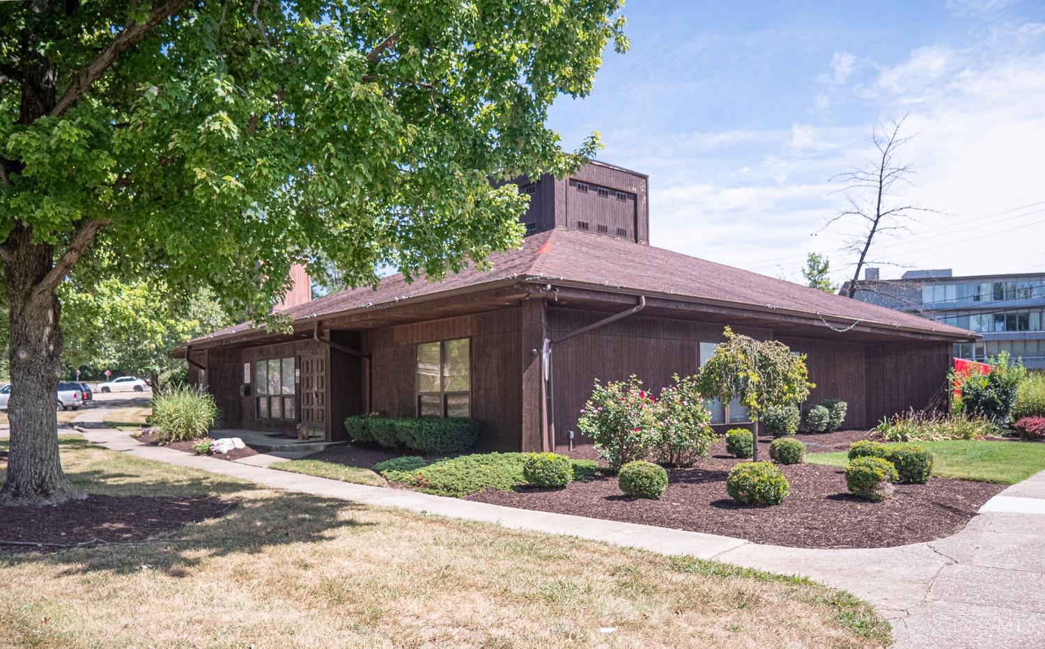 1941 Chaucer Drive