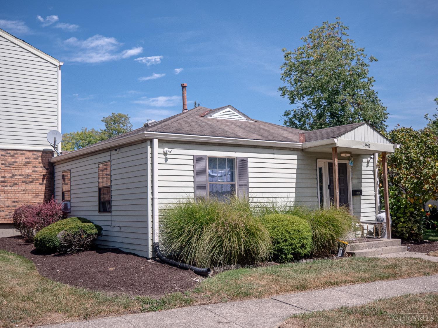 1941 Chaucer Drive