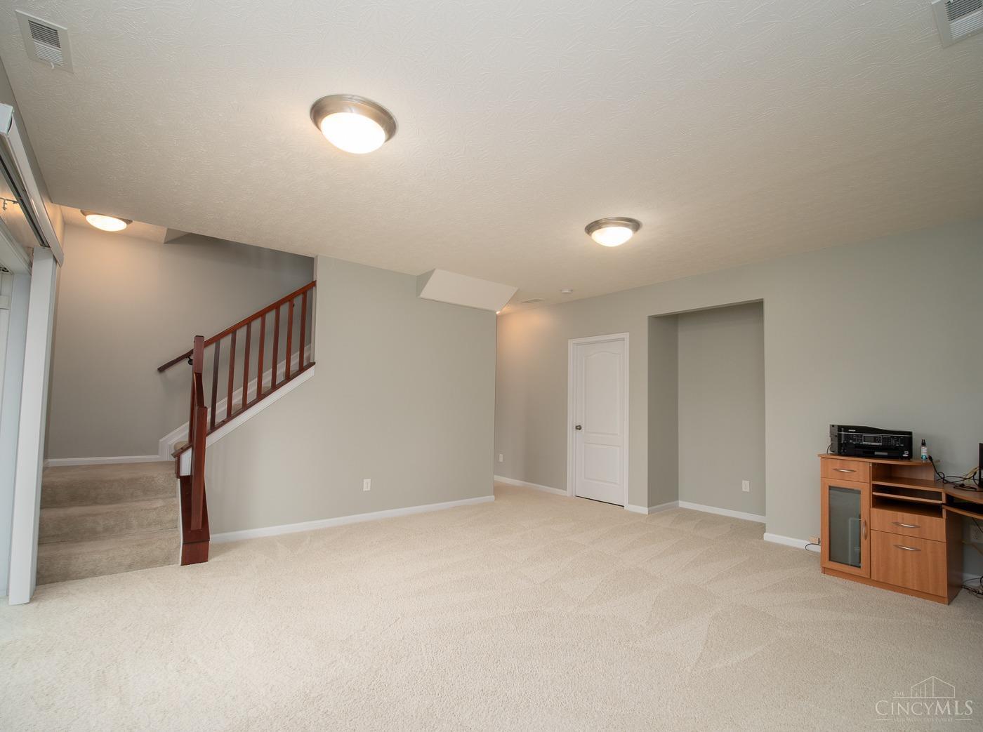 9413 Stoneybrooke