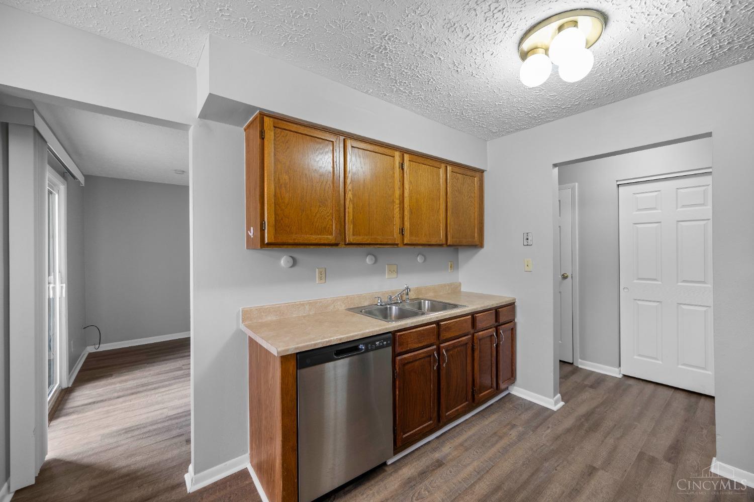 5087 Tri County View Drive