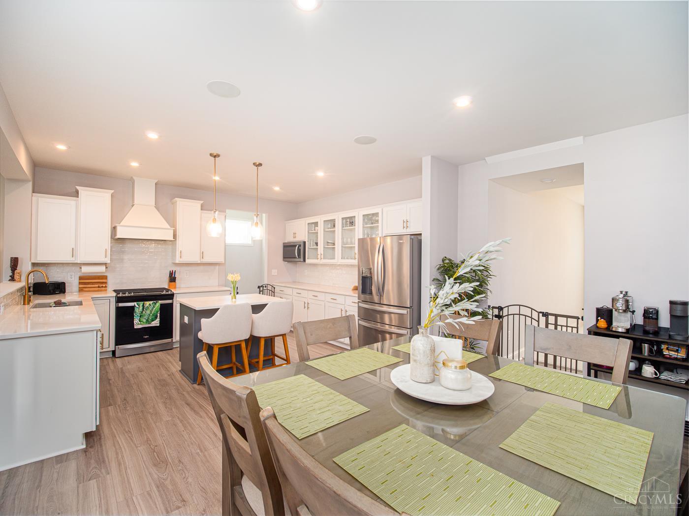5101 Greenview Lane