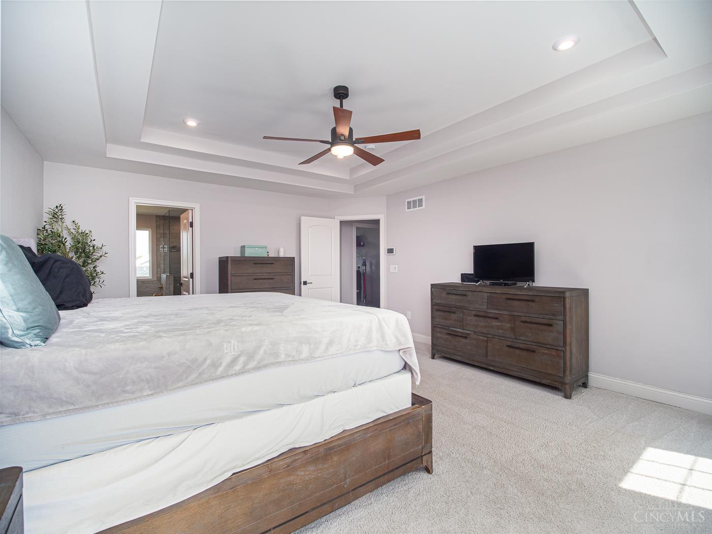 5101 Greenview Lane
