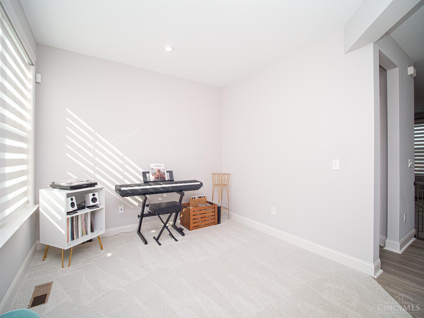 5101 Greenview Lane