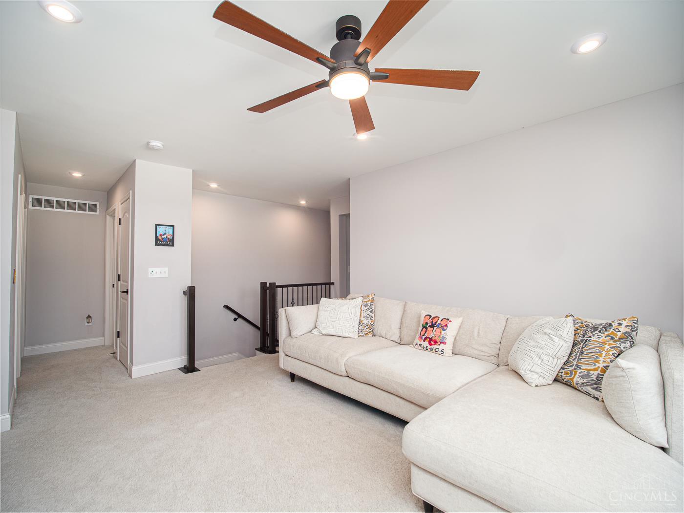 5101 Greenview Lane