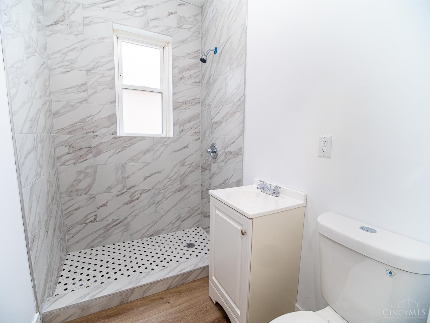 2408 Highland Avenue