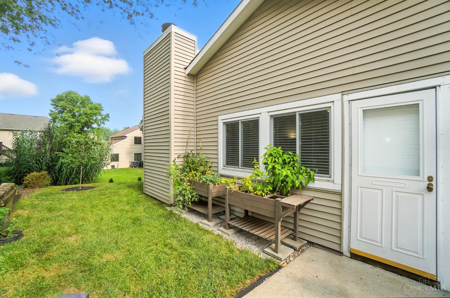 5384 Pine Valley Drive