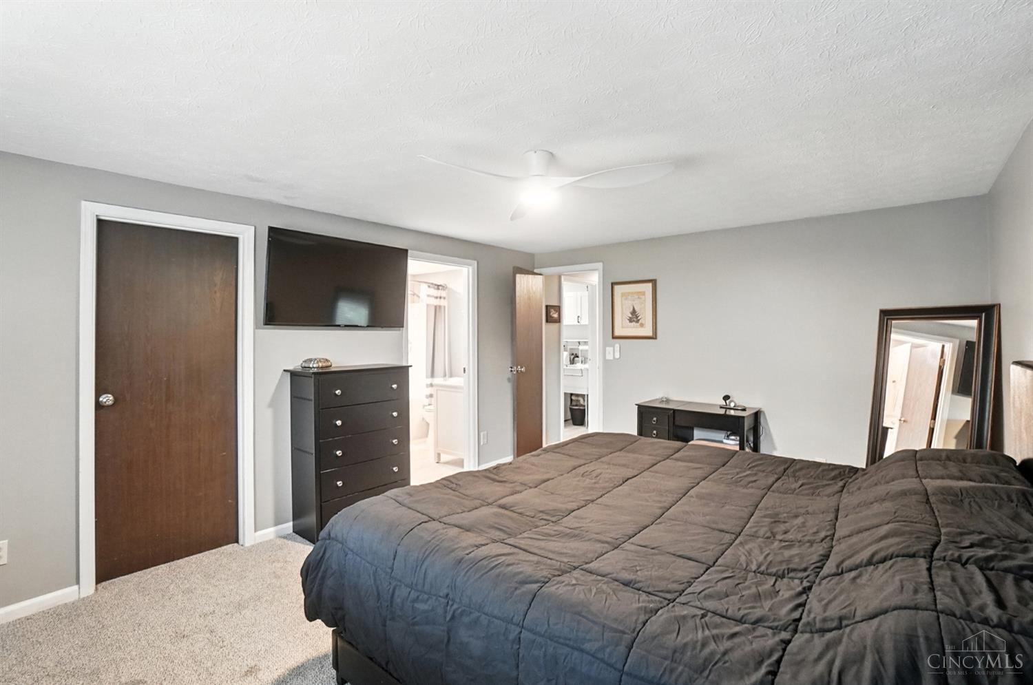 5384 Pine Valley Drive