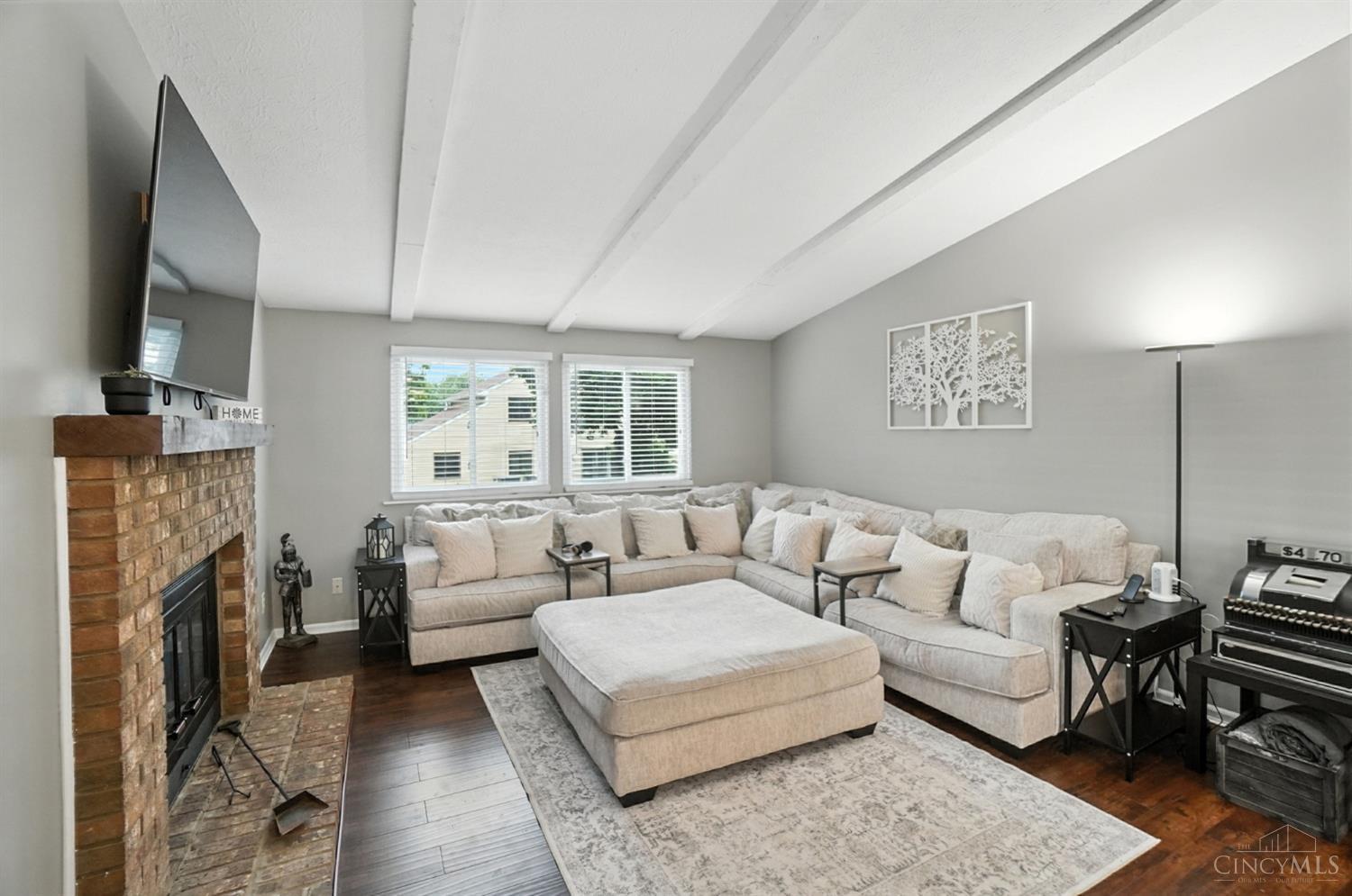 5384 Pine Valley Drive