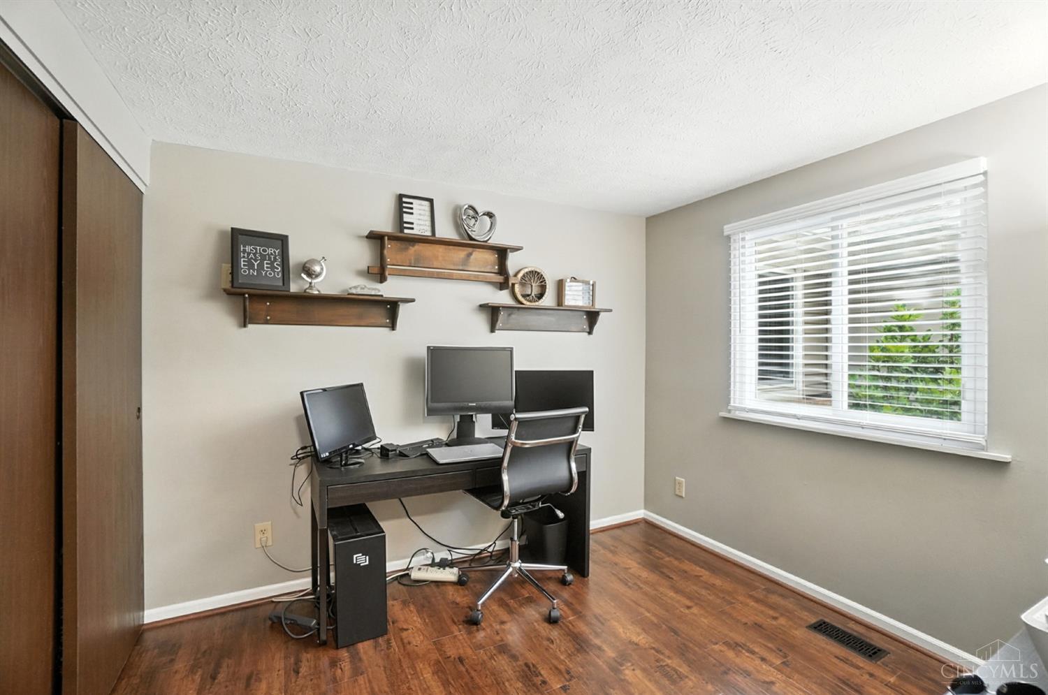 5384 Pine Valley Drive