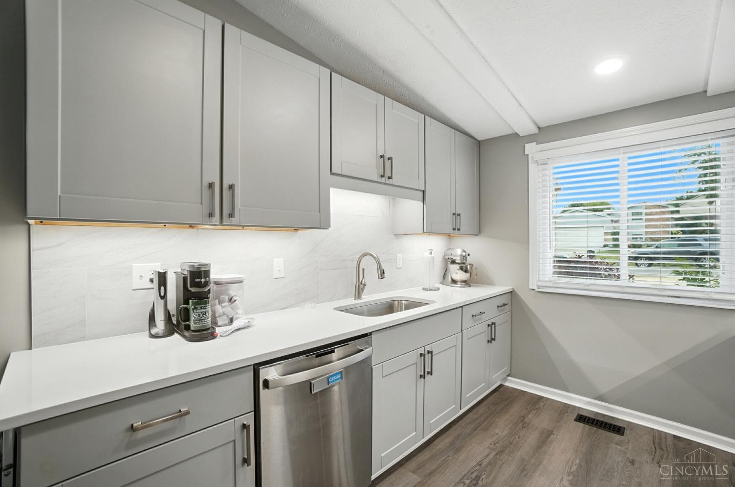 5384 Pine Valley Drive