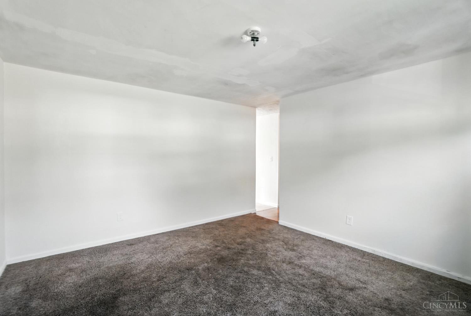 3437 Redskin Drive