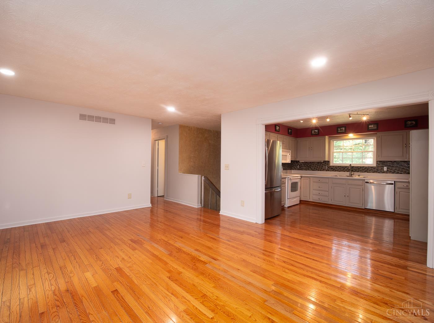 1431 Woodville Pike