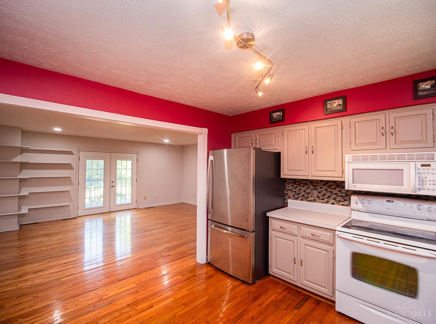 1431 Woodville Pike