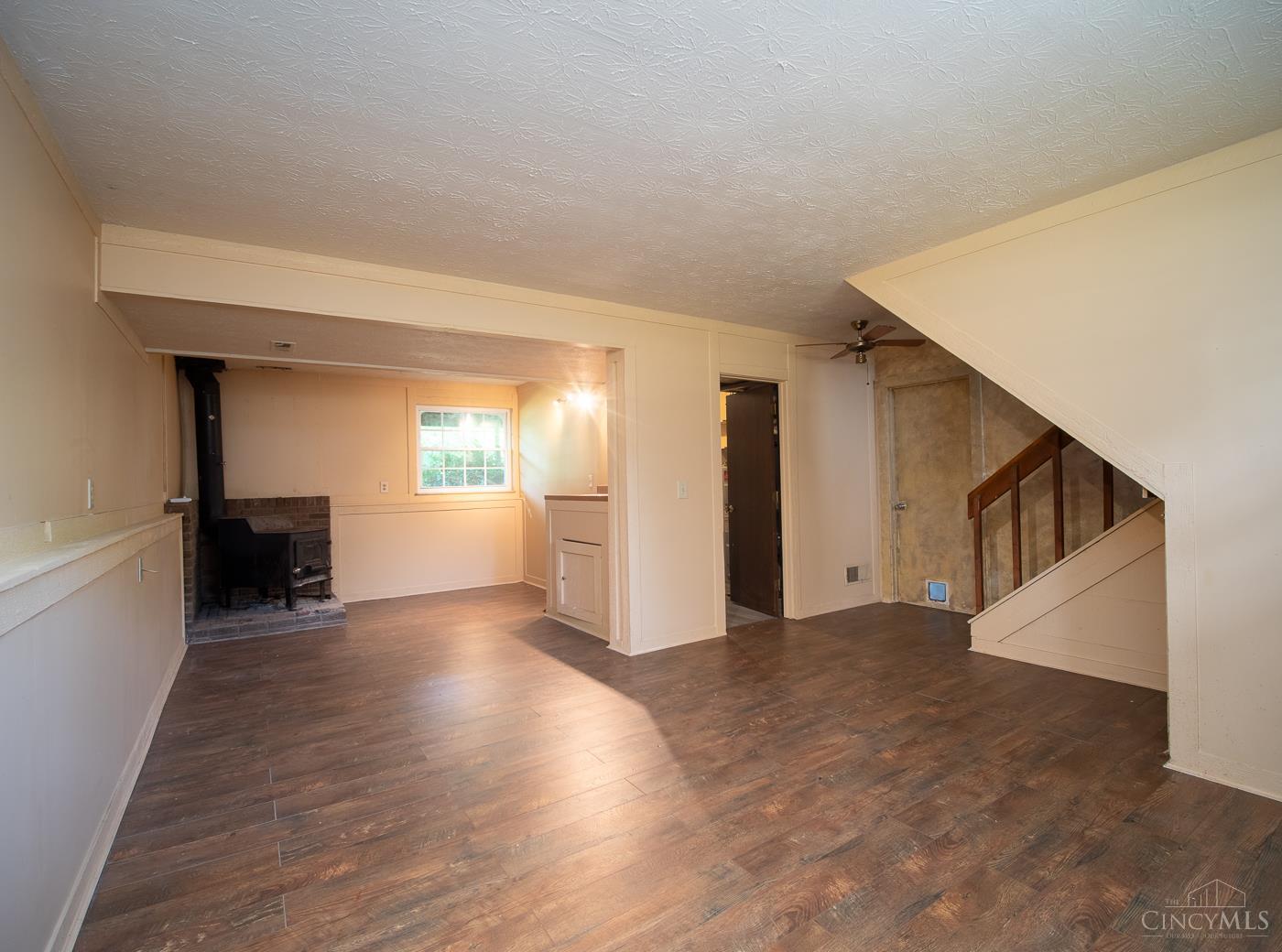 1431 Woodville Pike
