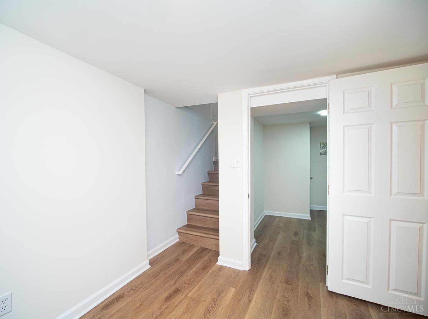 6025 Mayflower Avenue