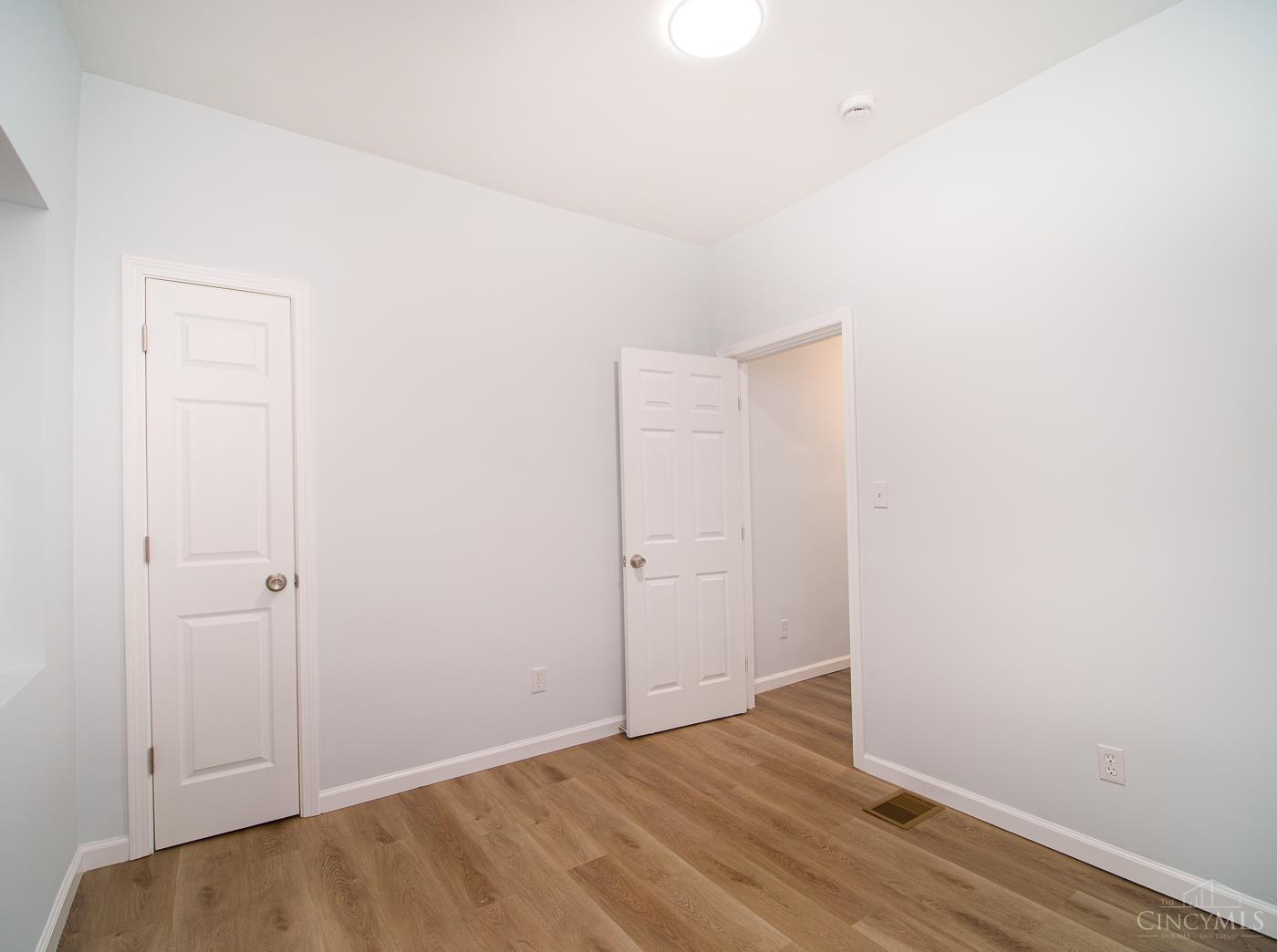 6025 Mayflower Avenue