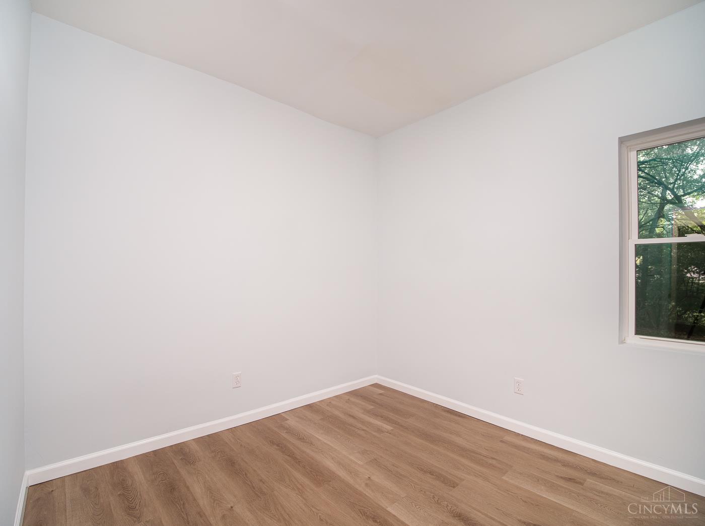 6025 Mayflower Avenue