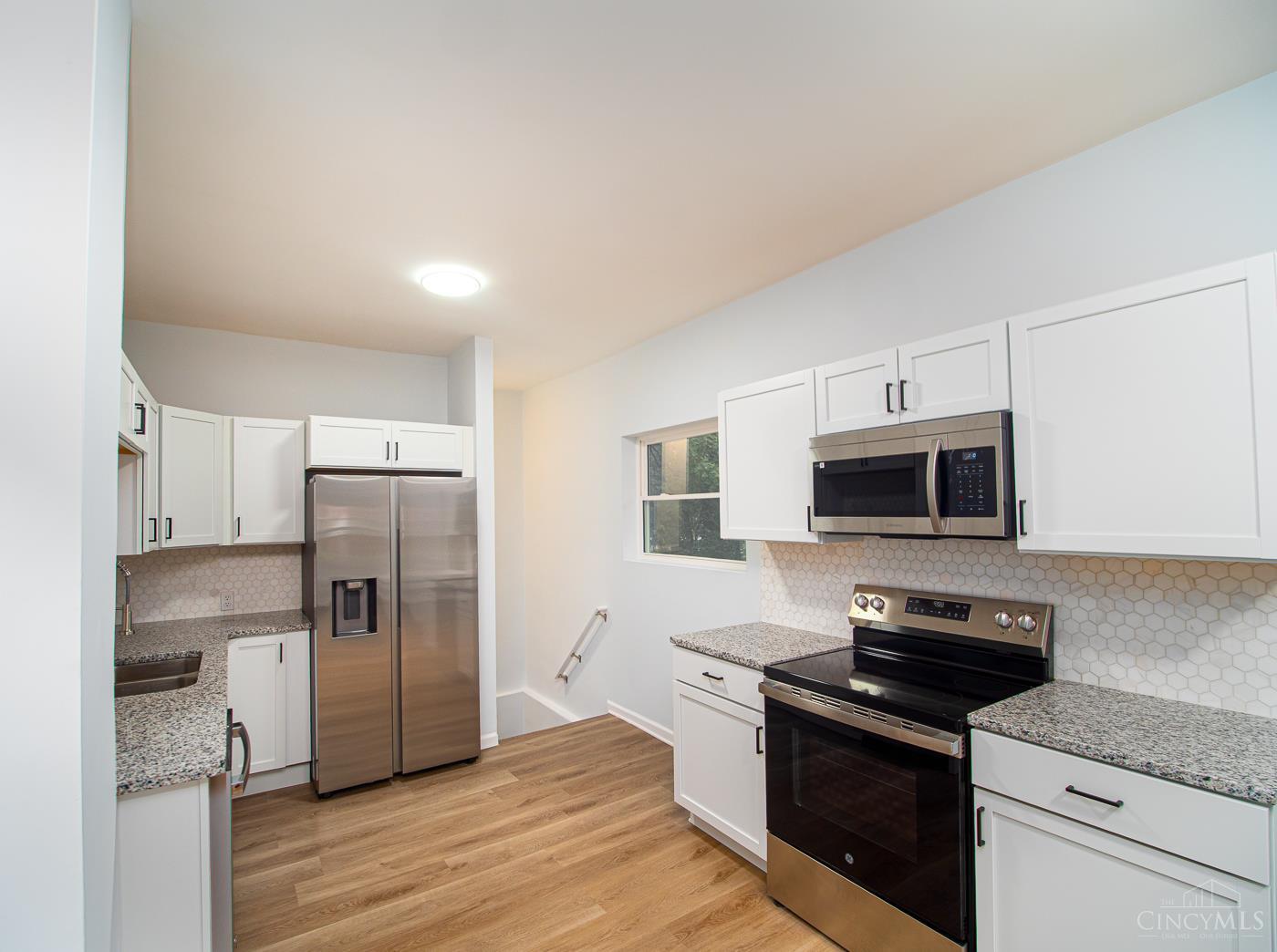 6025 Mayflower Avenue