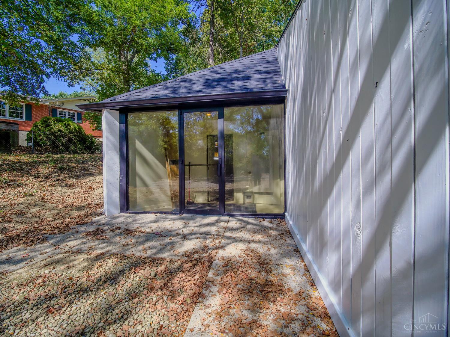 236 N Breiel Boulevard