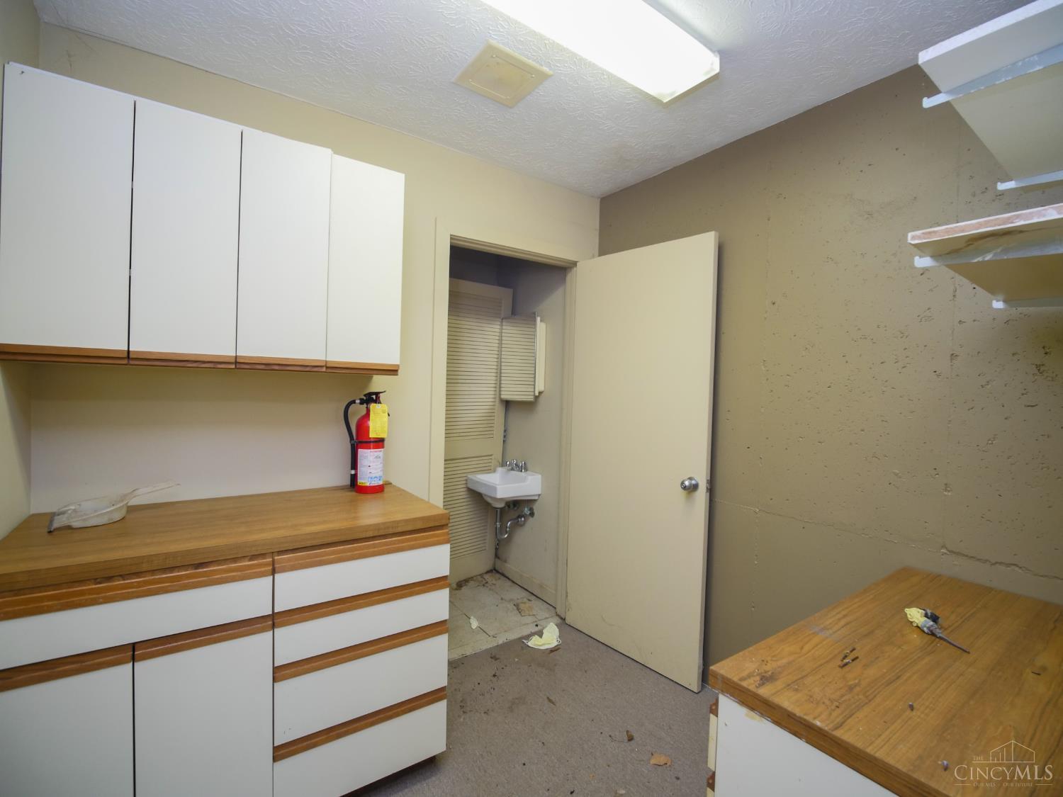 236 N Breiel Boulevard