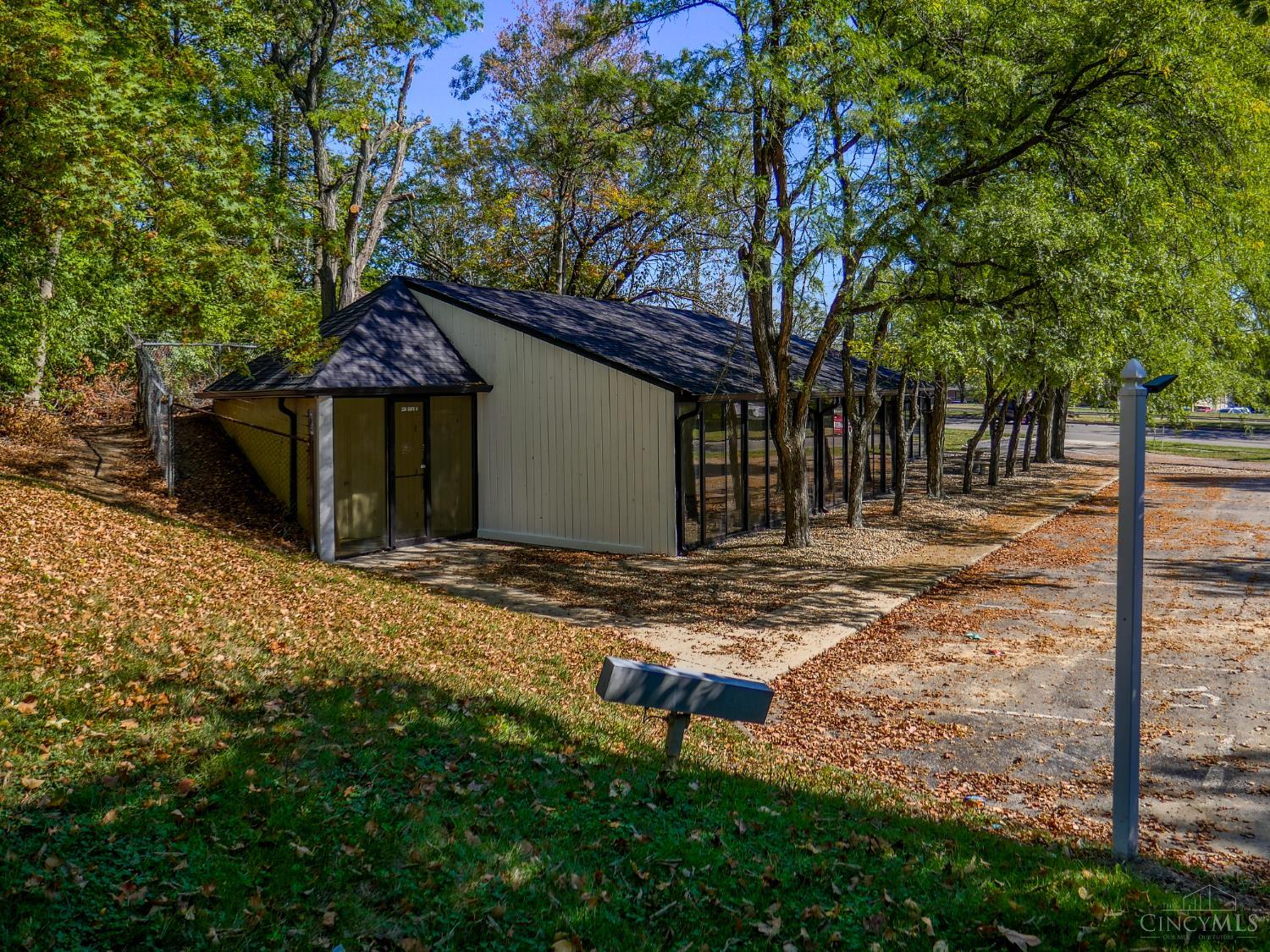 236 N Breiel Boulevard