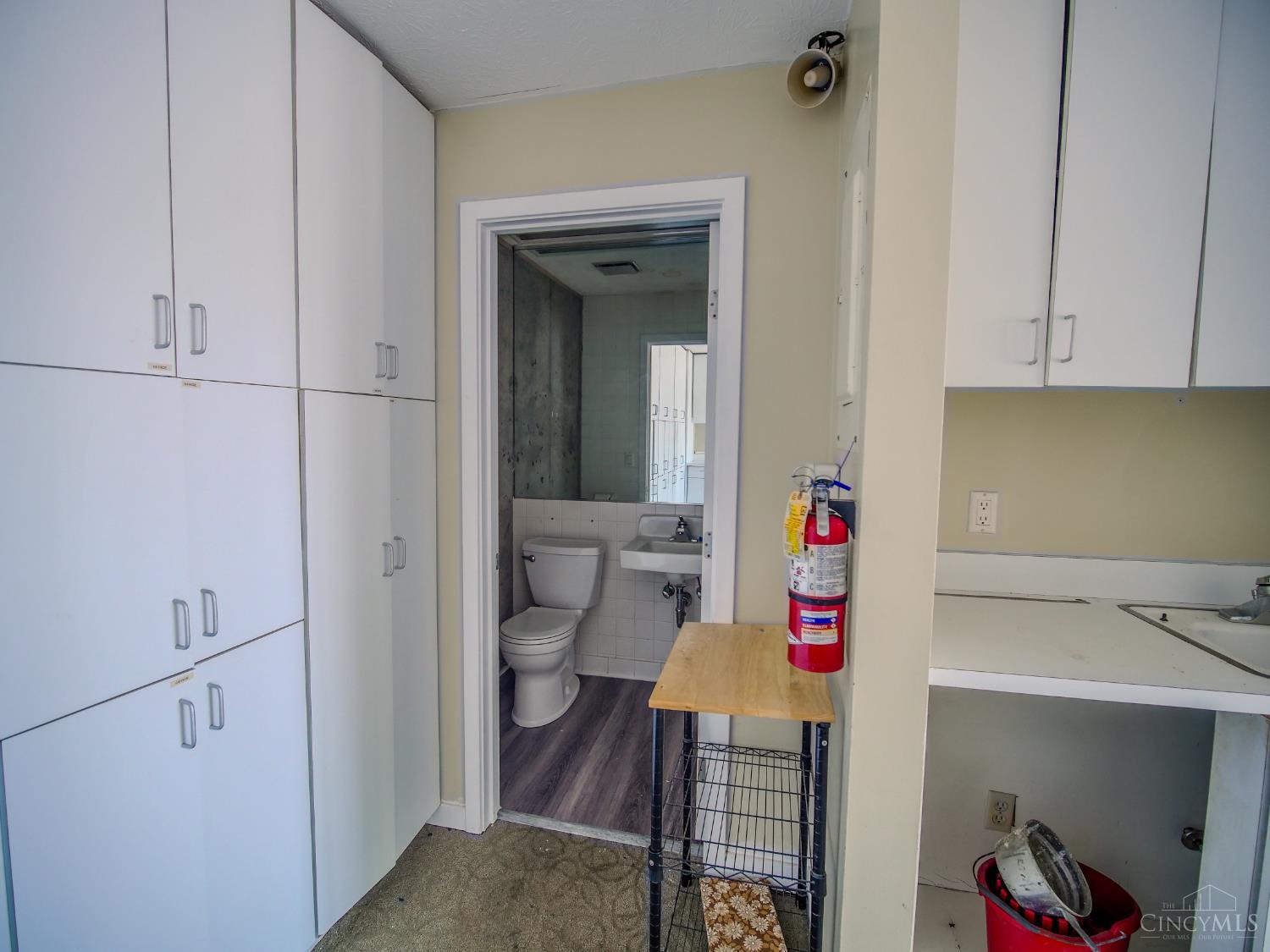 236 N Breiel Boulevard