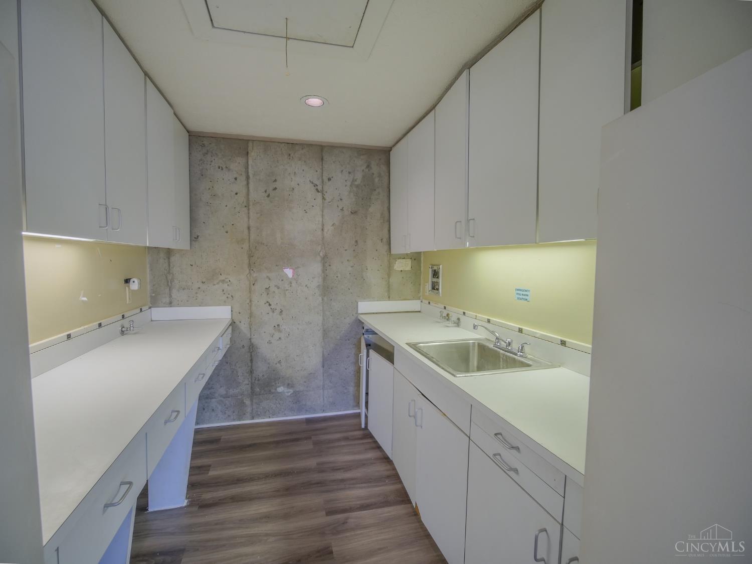 236 N Breiel Boulevard