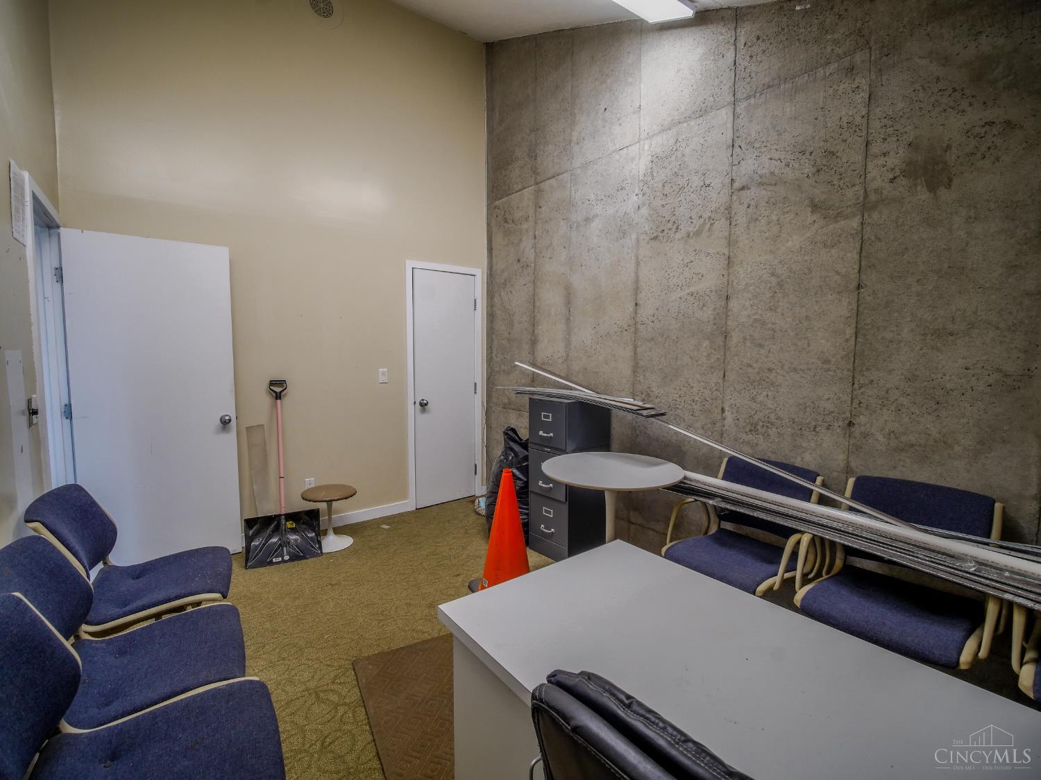 236 N Breiel Boulevard