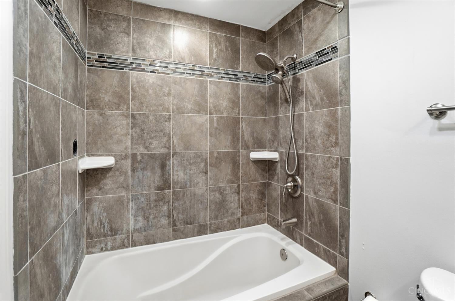 2625 Cleinview Avenue 2