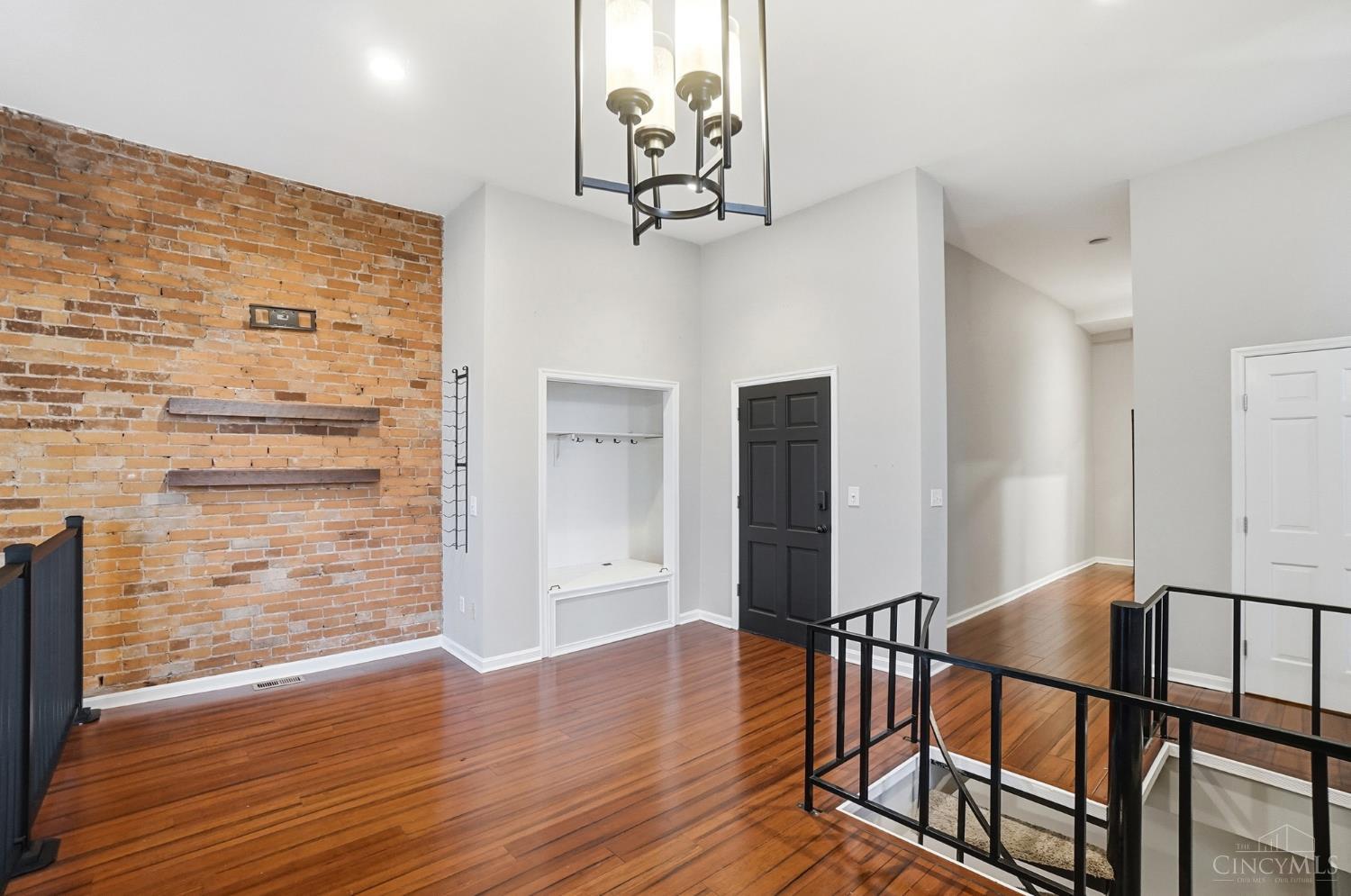 2625 Cleinview Avenue 2