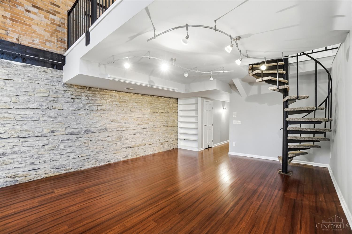 2625 Cleinview Avenue 2