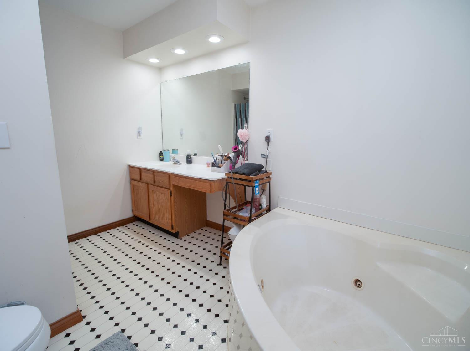 3019 Chickadee Drive