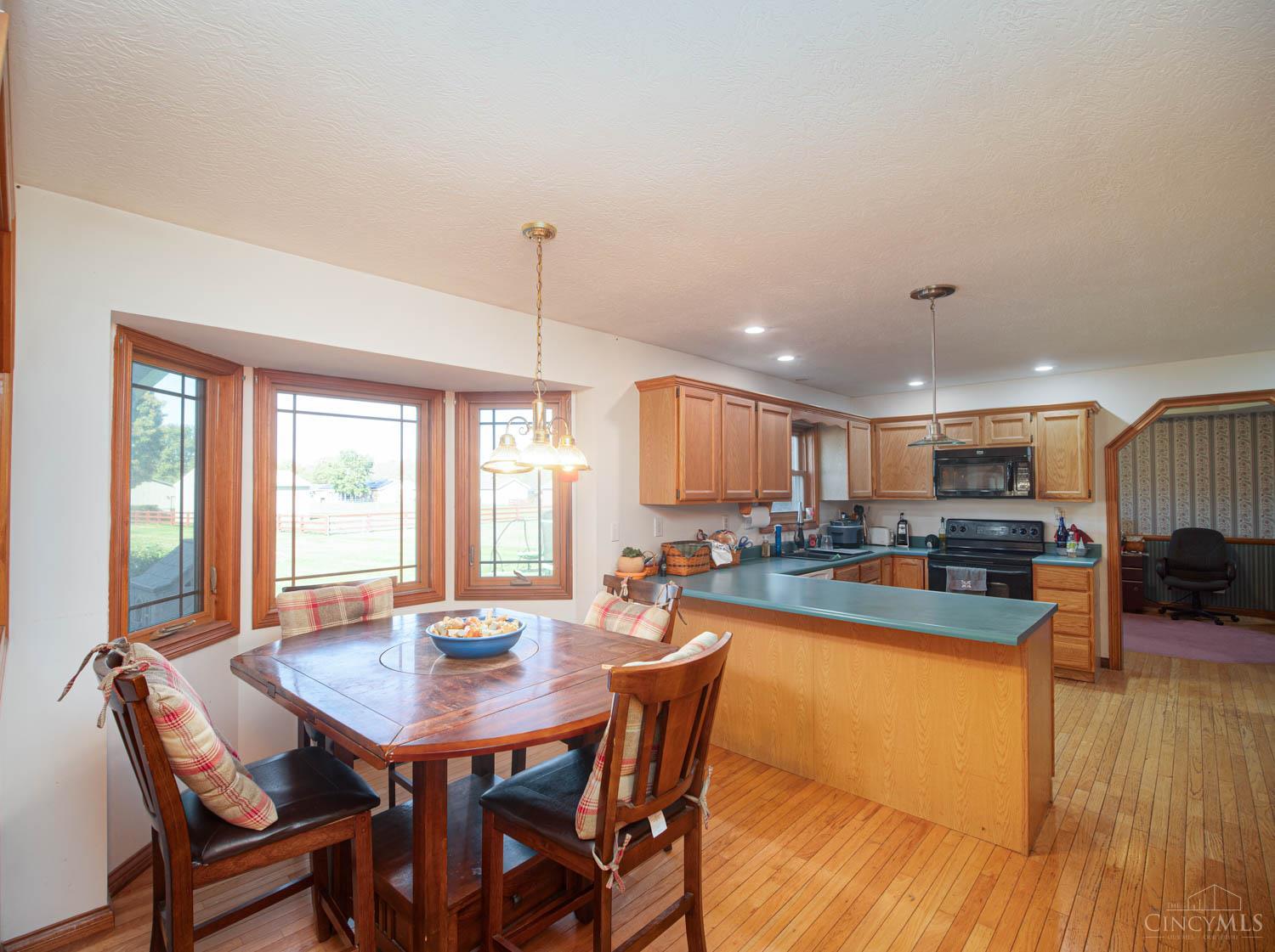 3019 Chickadee Drive