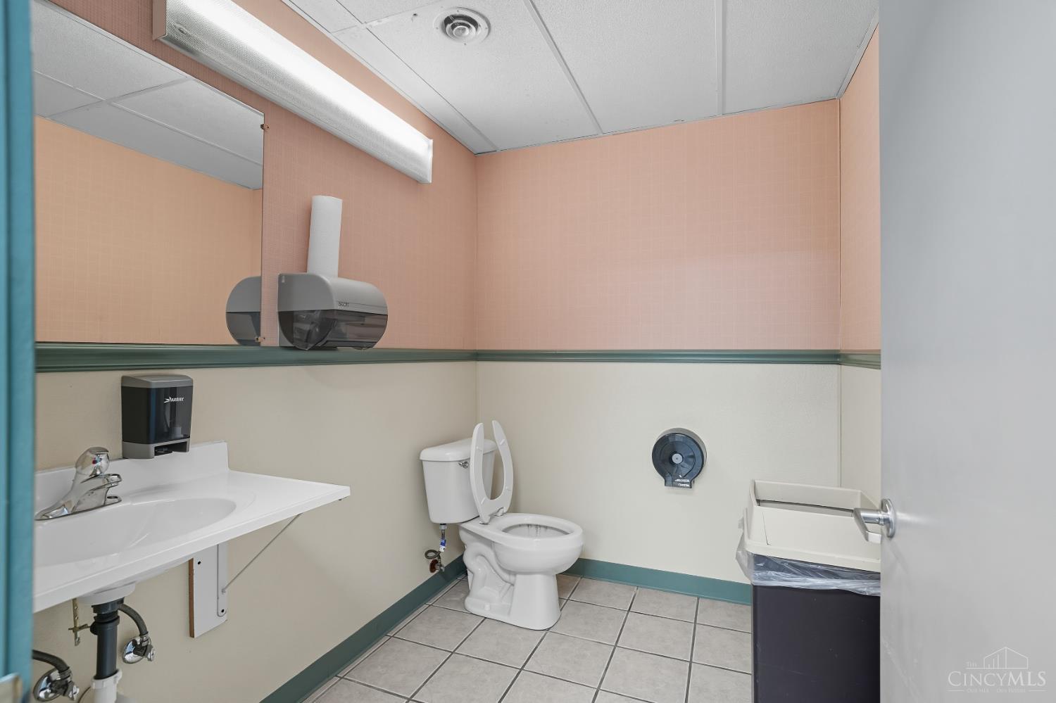 9319 Cincinnati Columbus Road