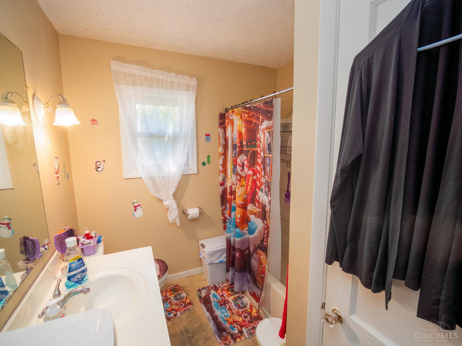 2116 Spencer Lane