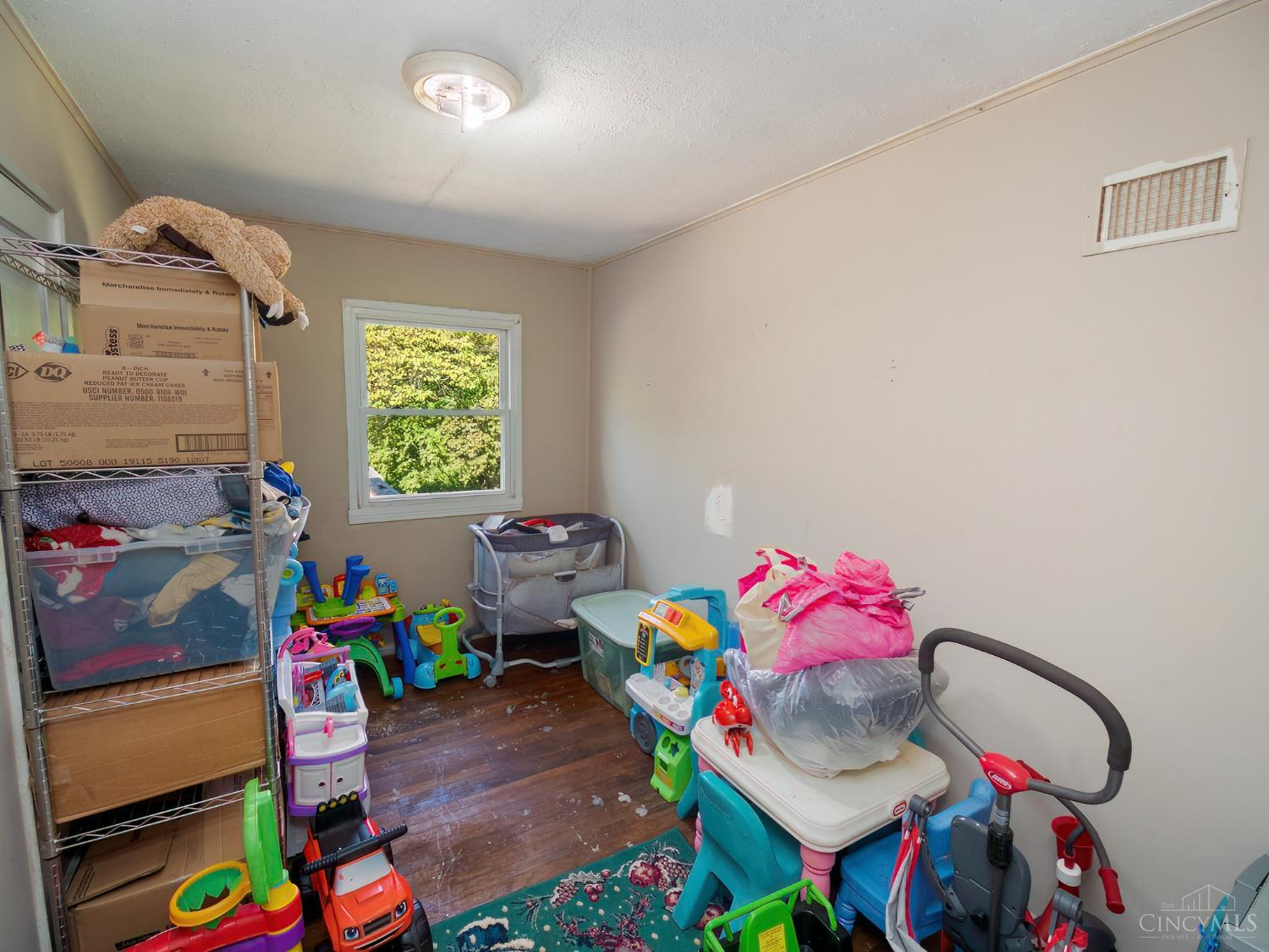 2116 Spencer Lane