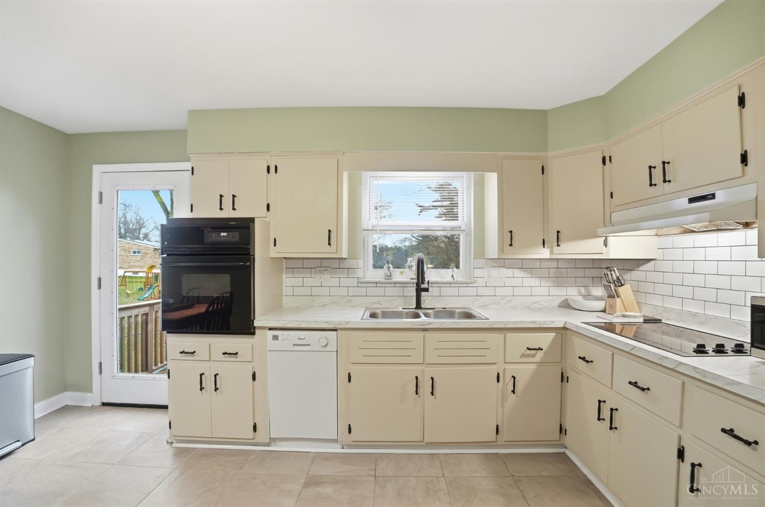 540 Morrvue Drive