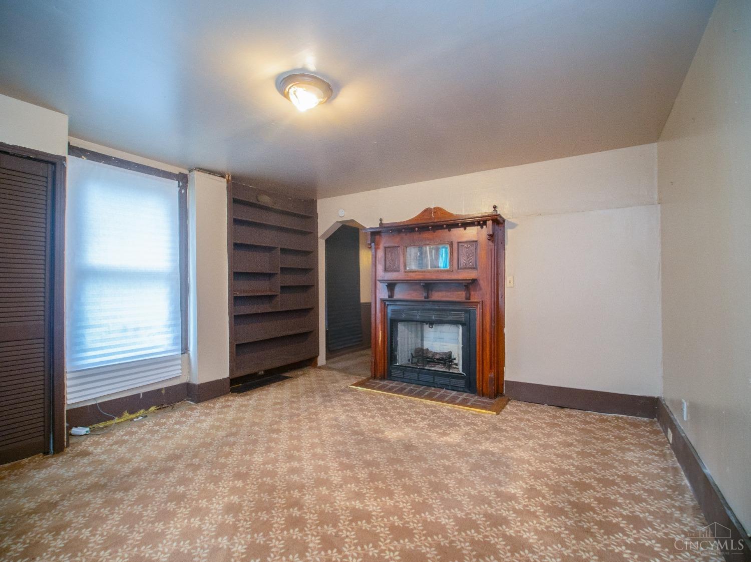 1619 Burgoyne Street