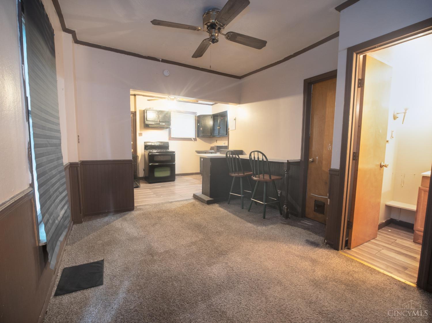 1619 Burgoyne Street