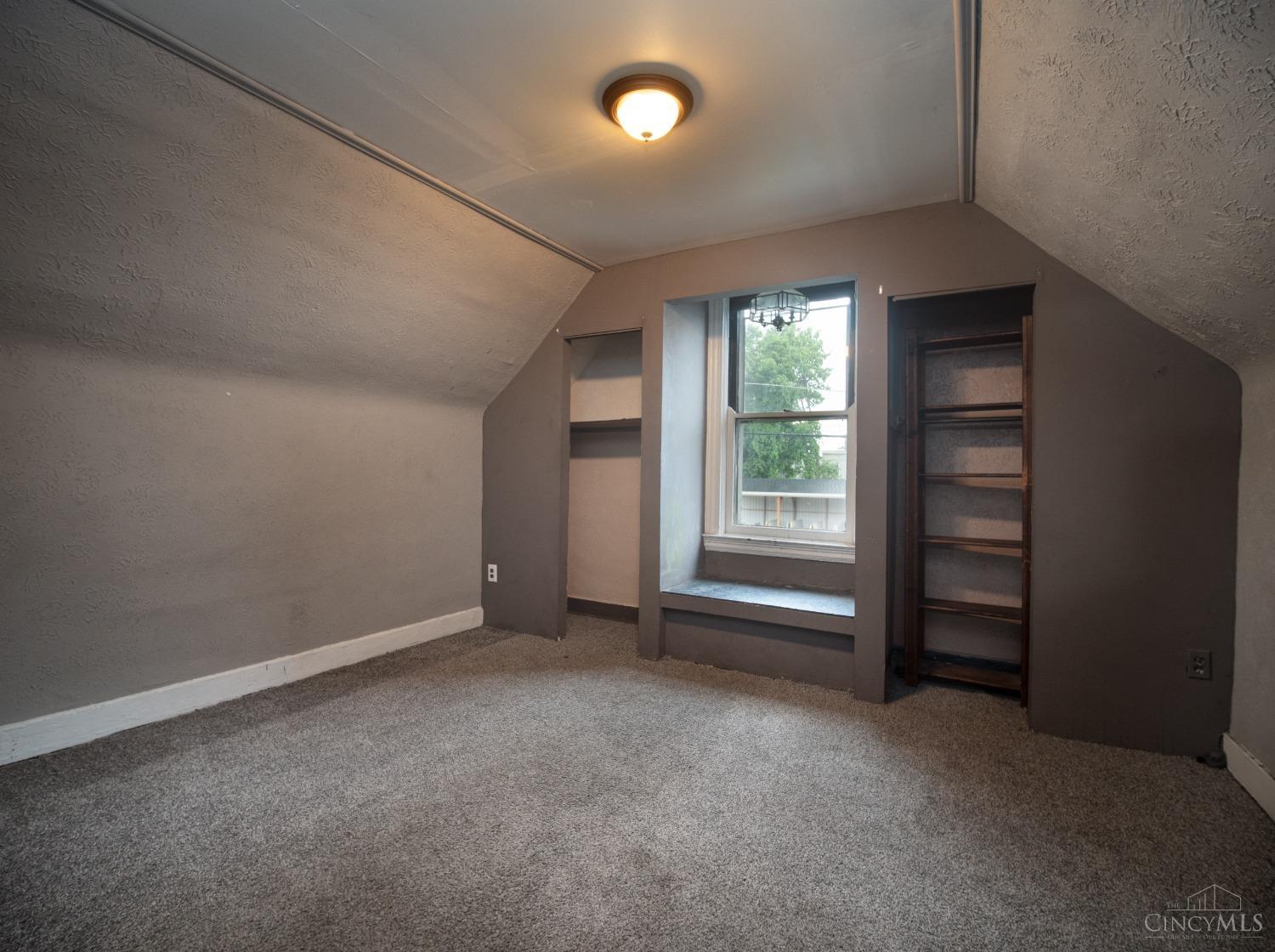 1619 Burgoyne Street