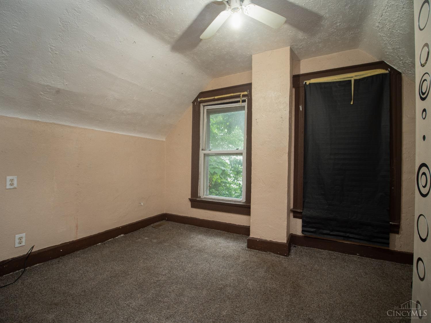 1619 Burgoyne Street