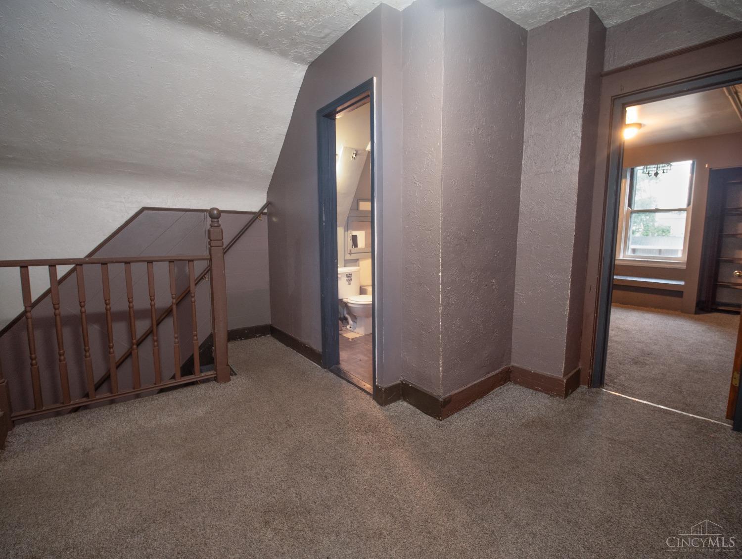 1619 Burgoyne Street