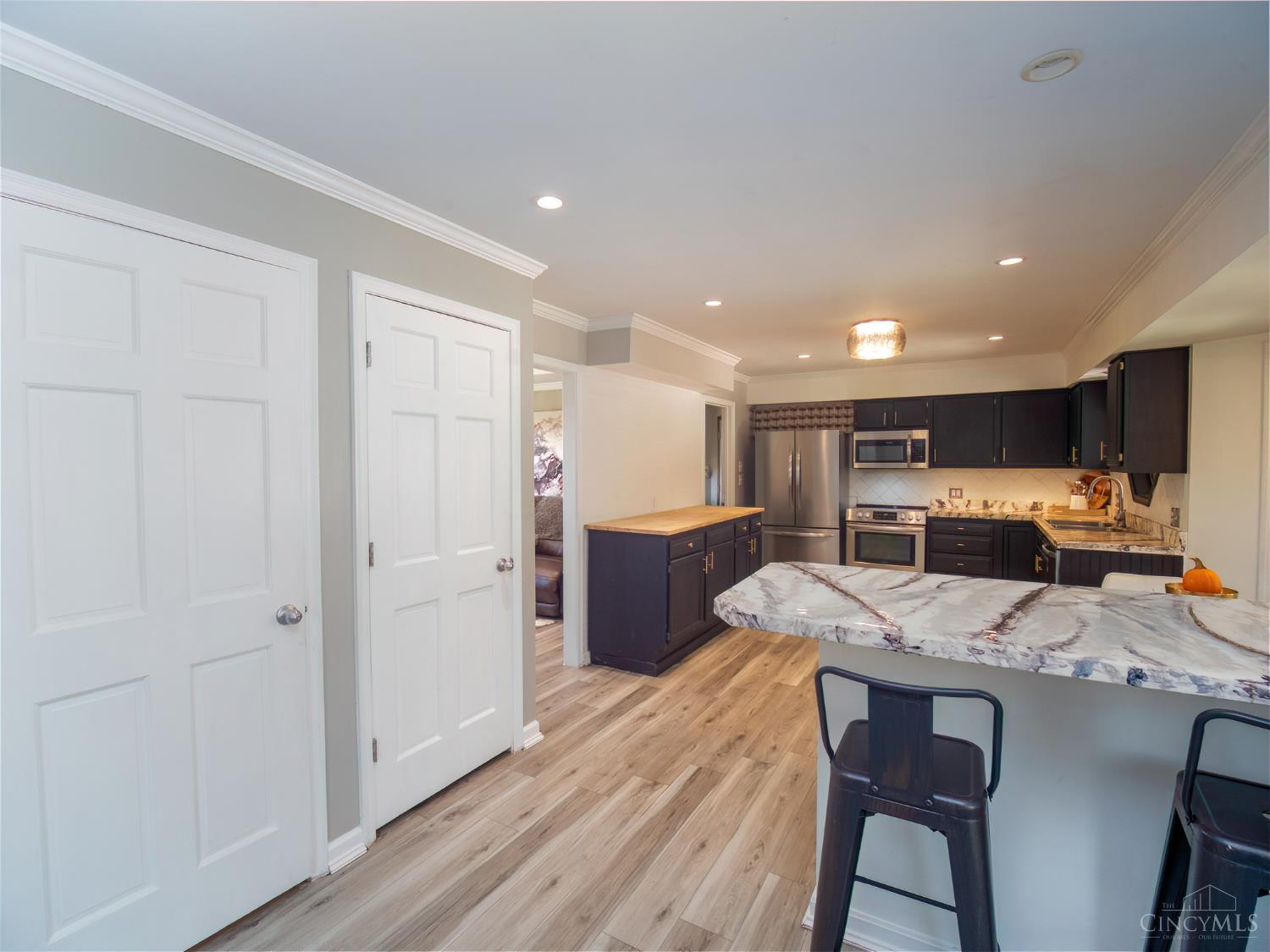 2 Hidden Hills Court