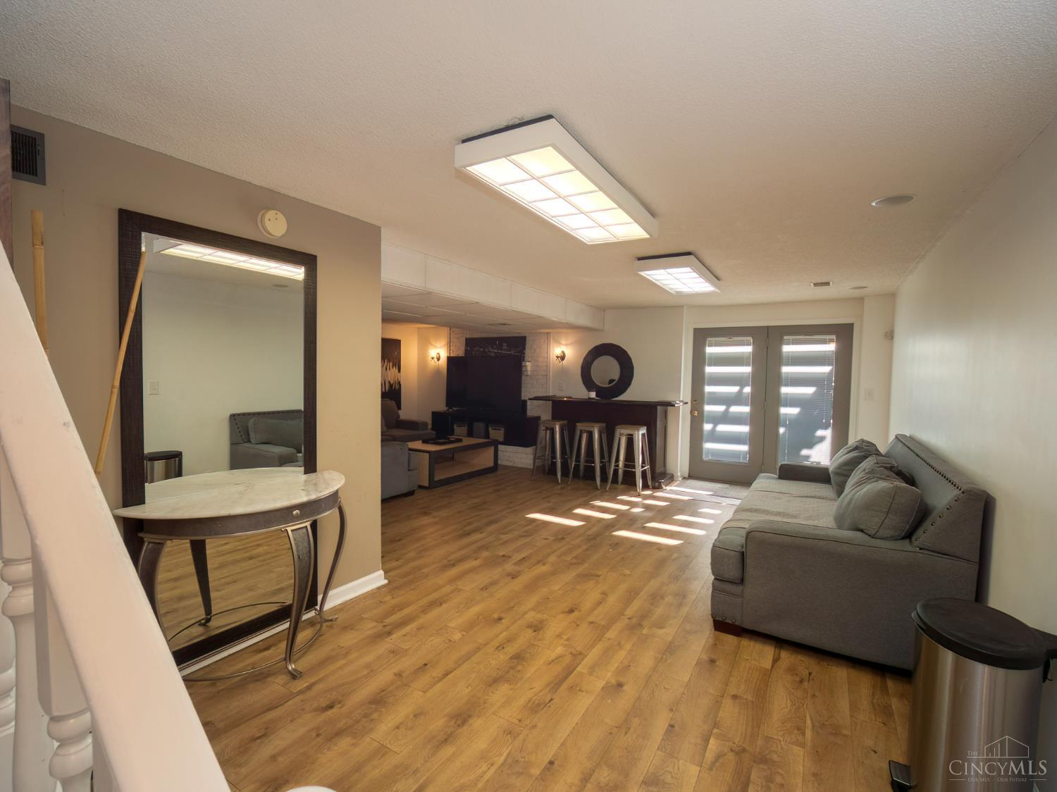 2 Hidden Hills Court